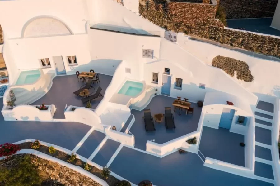 Sun Angelos Oia – Luxury Cave Suites